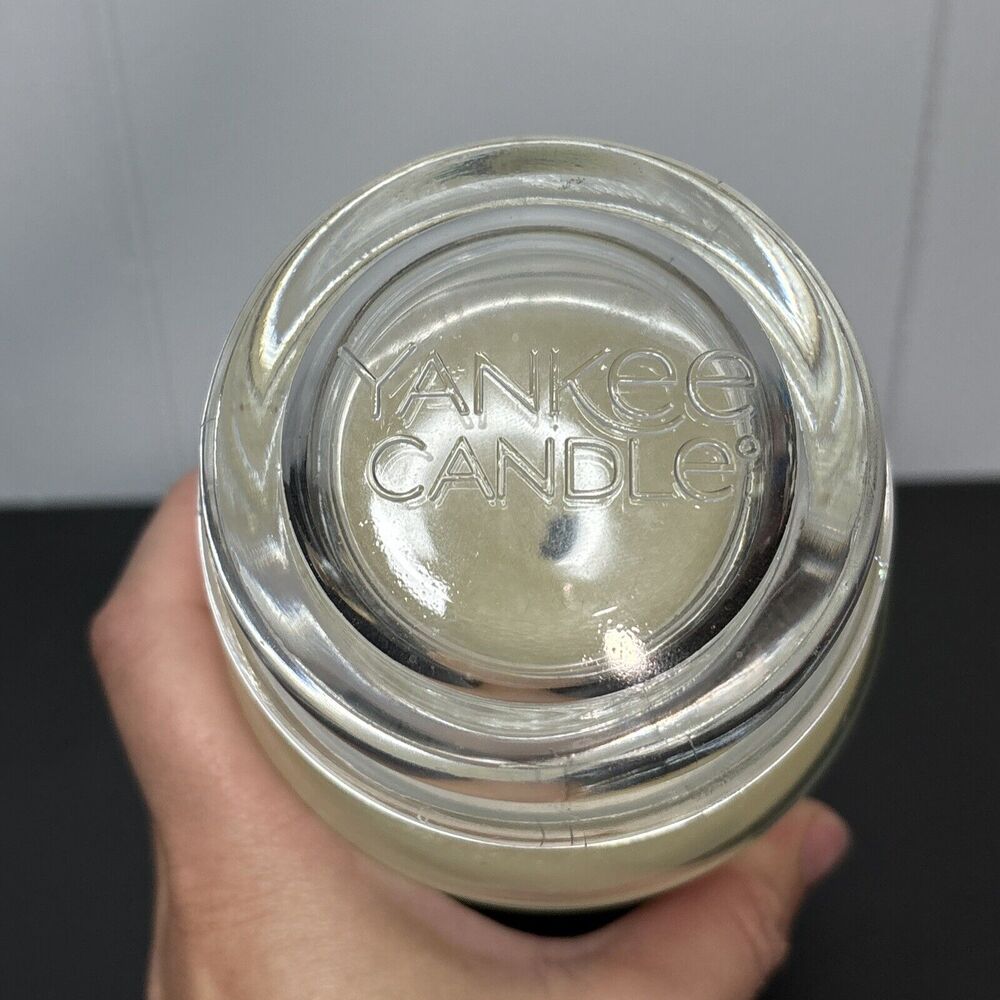Yankee Candle "THANK YOU" DEERFIELD FLAGSHIP Exclusive ~ Large 22 oz.~ RARE~USED - Picture 4 of 6